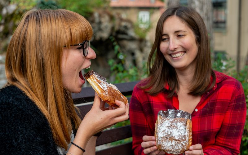 pattes d'ours, spécialité pâtisserie Mont-Saxonnex, Alpes, produit du terroir